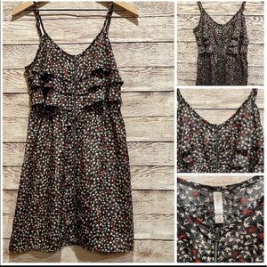 🌻 Xhilaration zip up bird accent dress